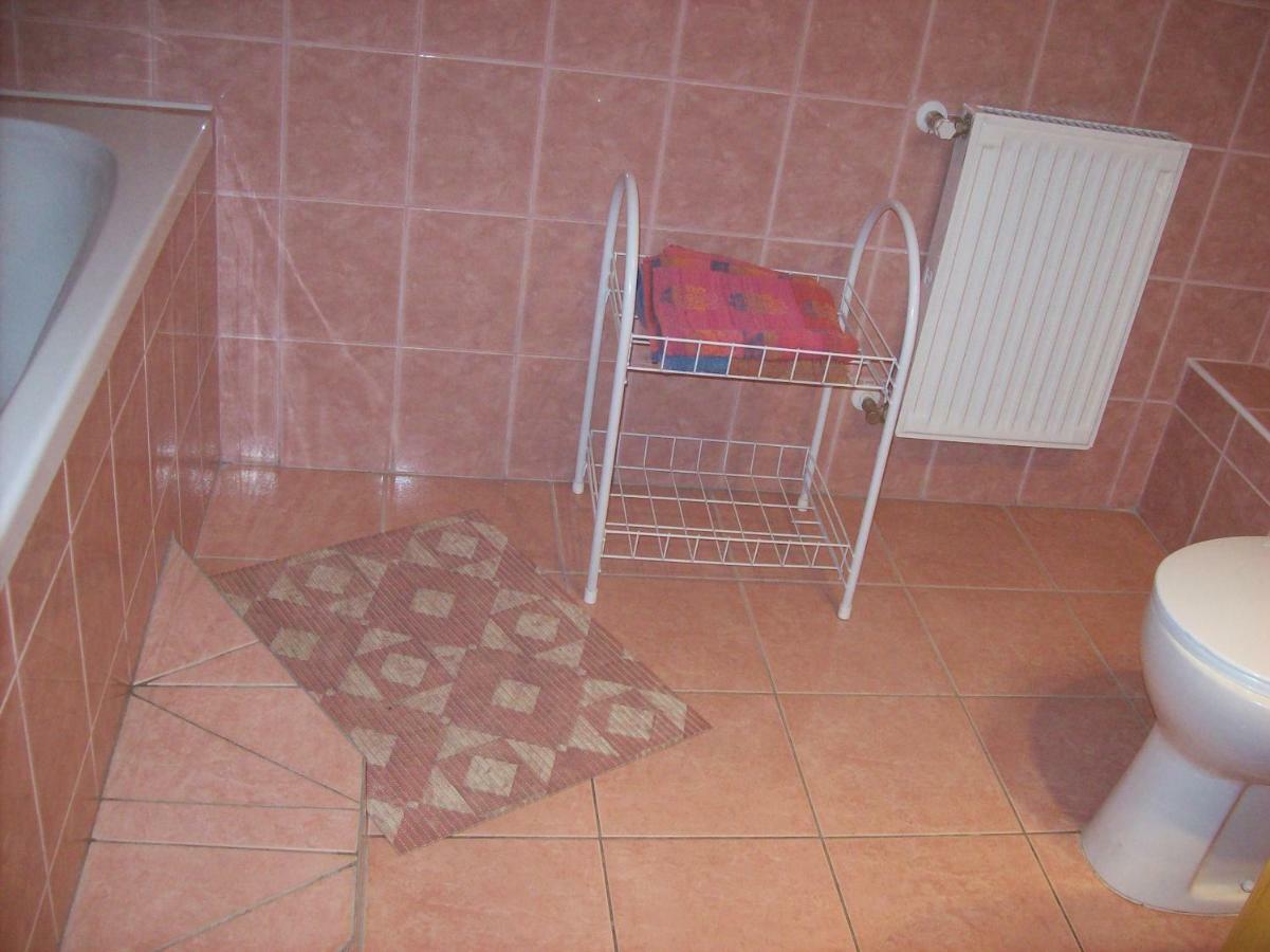 Hotel Lila Akac Vendeghaz Dabrony Zewnętrze zdjęcie
